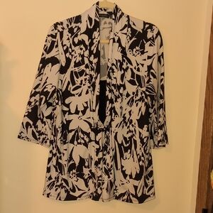 Notations Black and White Floral Blazer